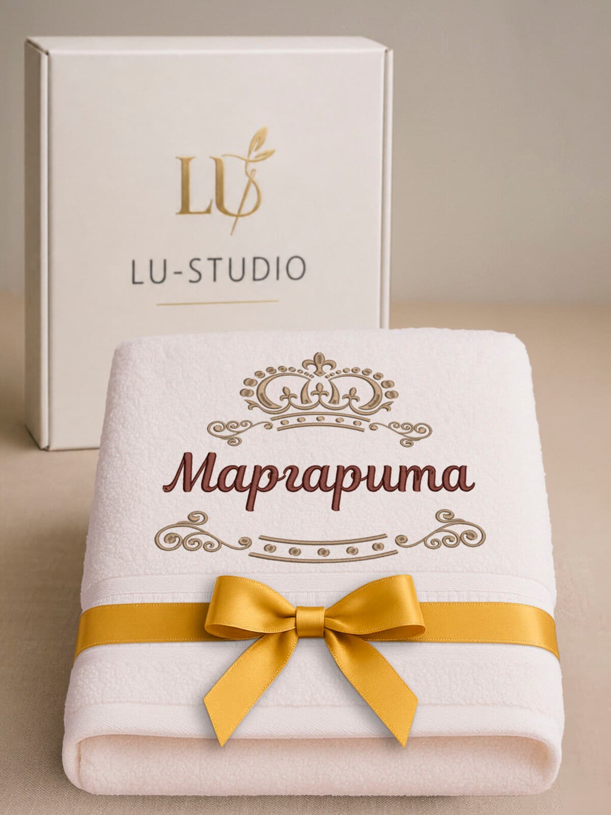 Полотенце Маргарита 70х140 подарок именная вышивка с короной